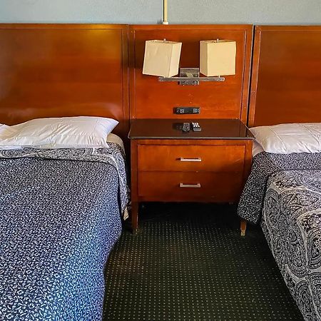 Hotel O Tallassee Hwy 14 Экстерьер фото